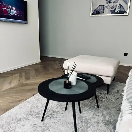 Emilio Namai * Klaipėda